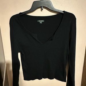 Large long sleeves black shirt